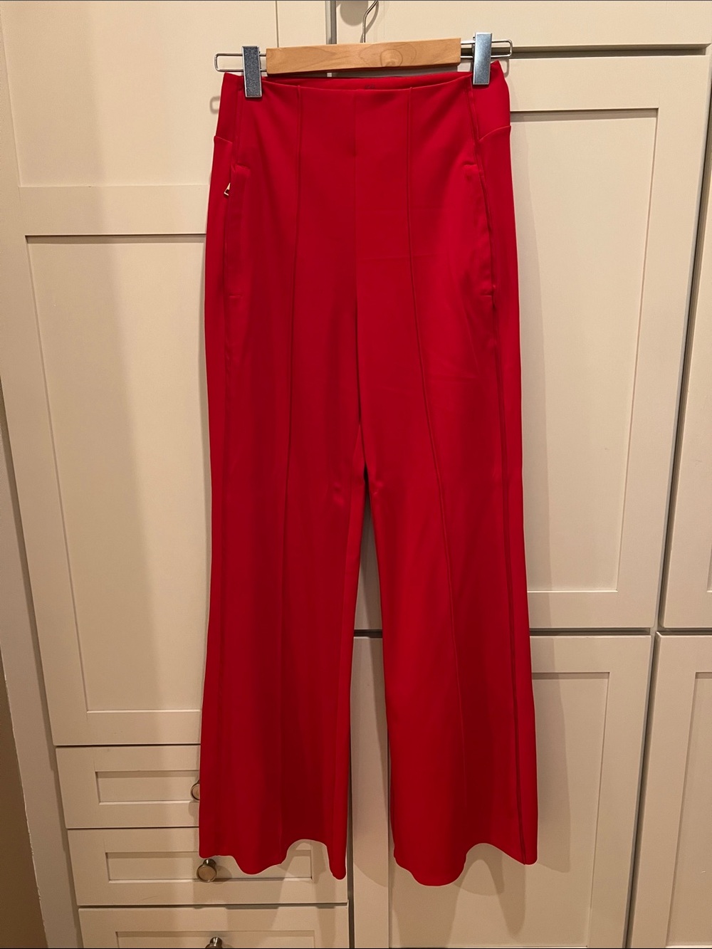 ATHLETA Alicia Keys Limitless Pant in Tropical Red size 2 Wide Leg #450645